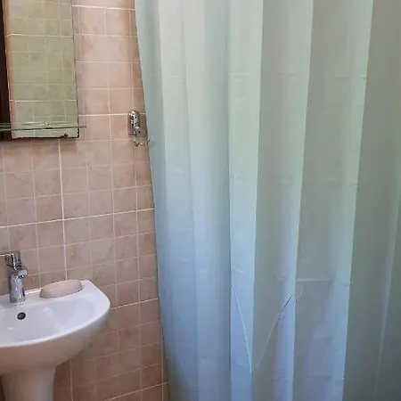 Konukevi Casa La Petcu 3*