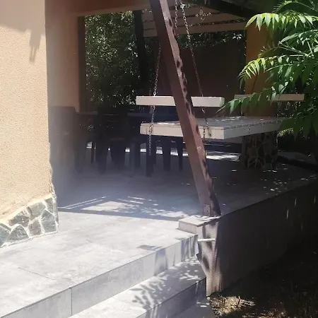 Konukevi Casa La Petcu